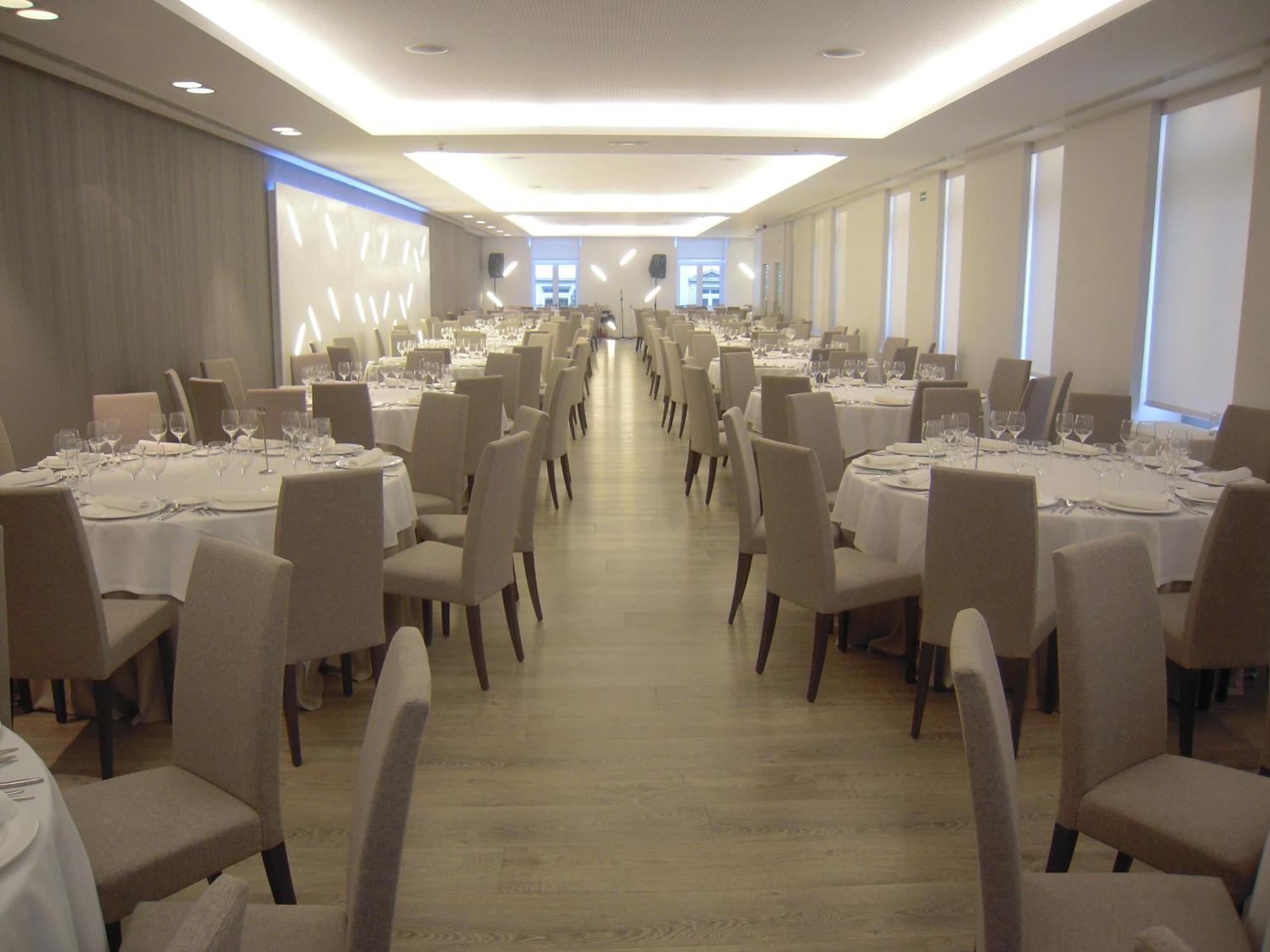 לוגו Hotel Mendez Nunez מראה חיצוני תמונה