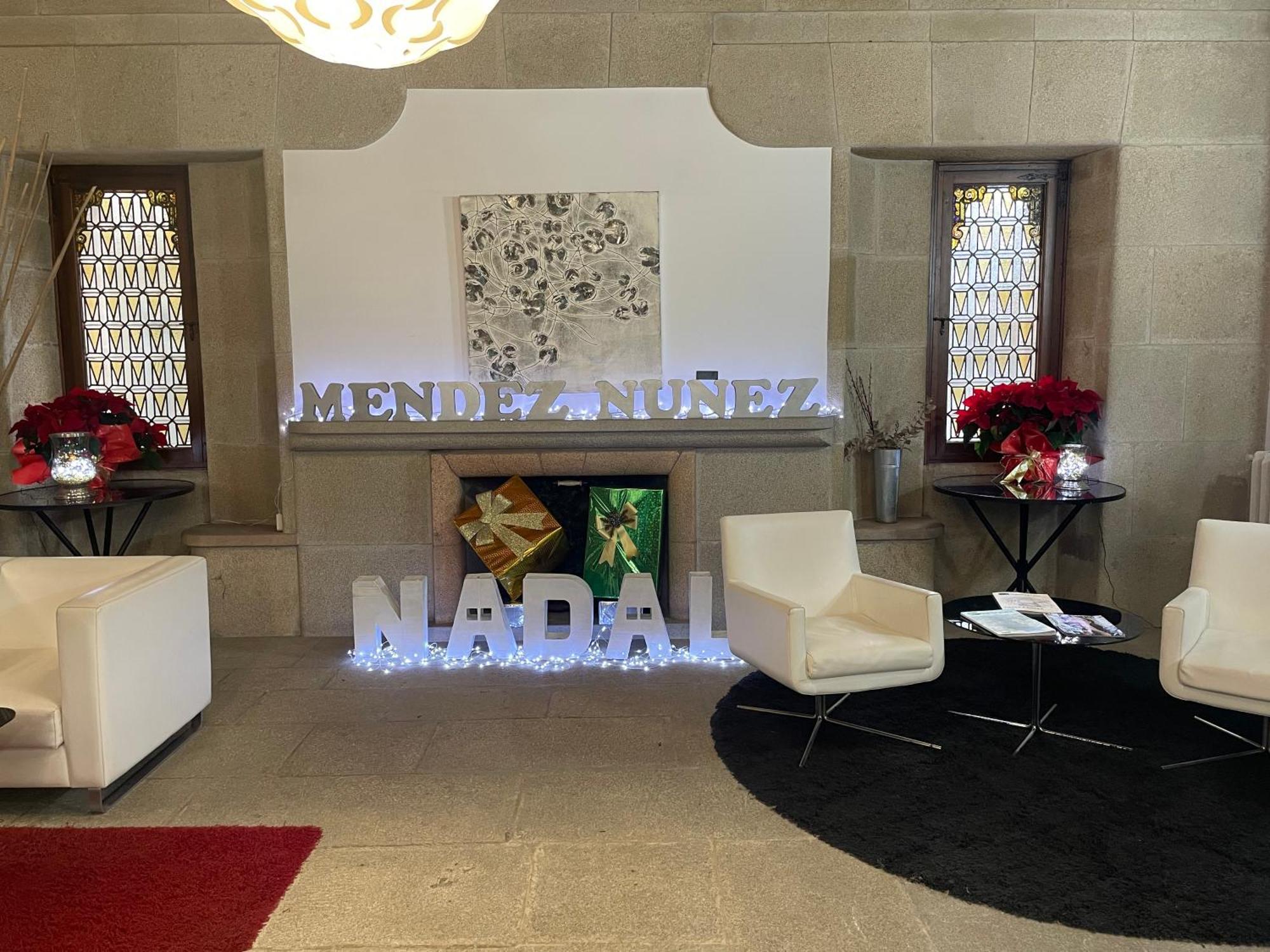 לוגו Hotel Mendez Nunez מראה חיצוני תמונה